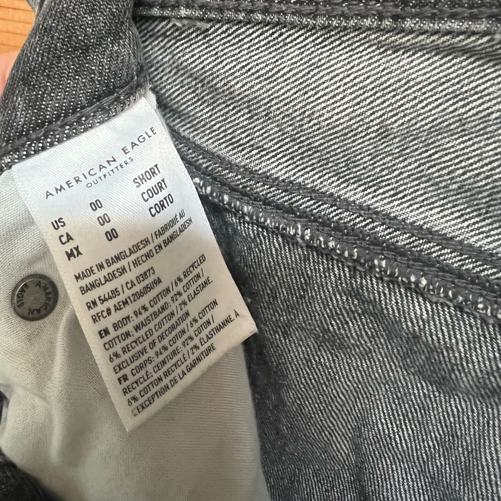 American Eagle Women’s Highest Rise 90s Boyfriend Denim Jeans - Picture 5 of 5
